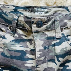 NOBO Camouflage Skinny Pants size 11 Juniors